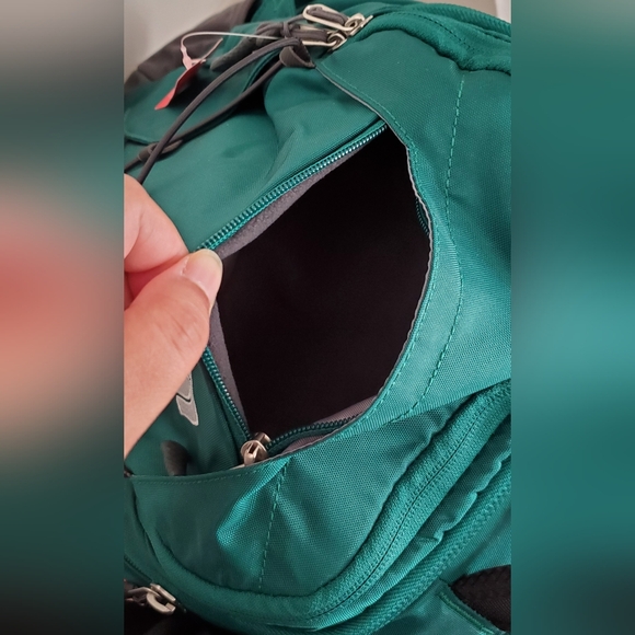 NWT THE NORTH FACE Borealis Backpack - Picture 7 of 7